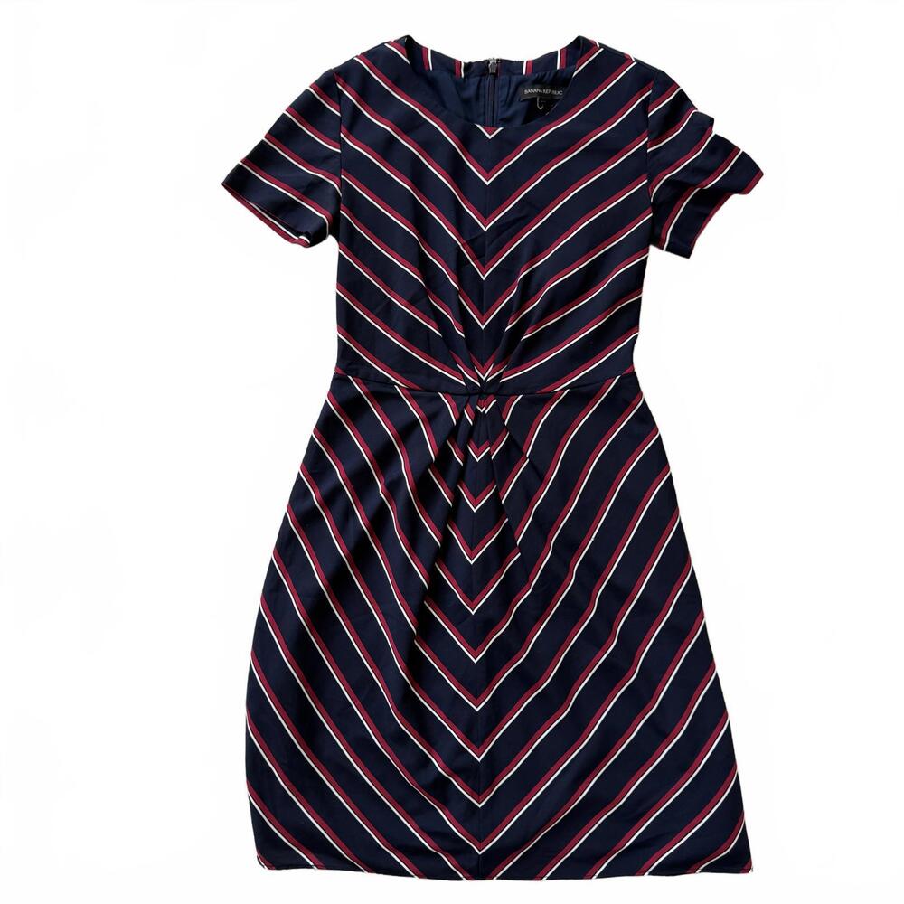 Banana Republic Navy Blue Chevron Striped Short Sleeve‎ Dress Size 2P